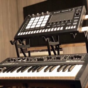 Roland SH09 und Pioneer Toraiz SP16